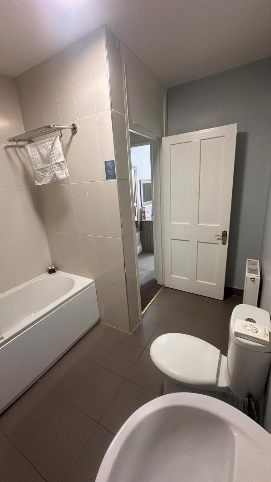 St Andrews Town Hotel Дройтуич Экстерьер фото